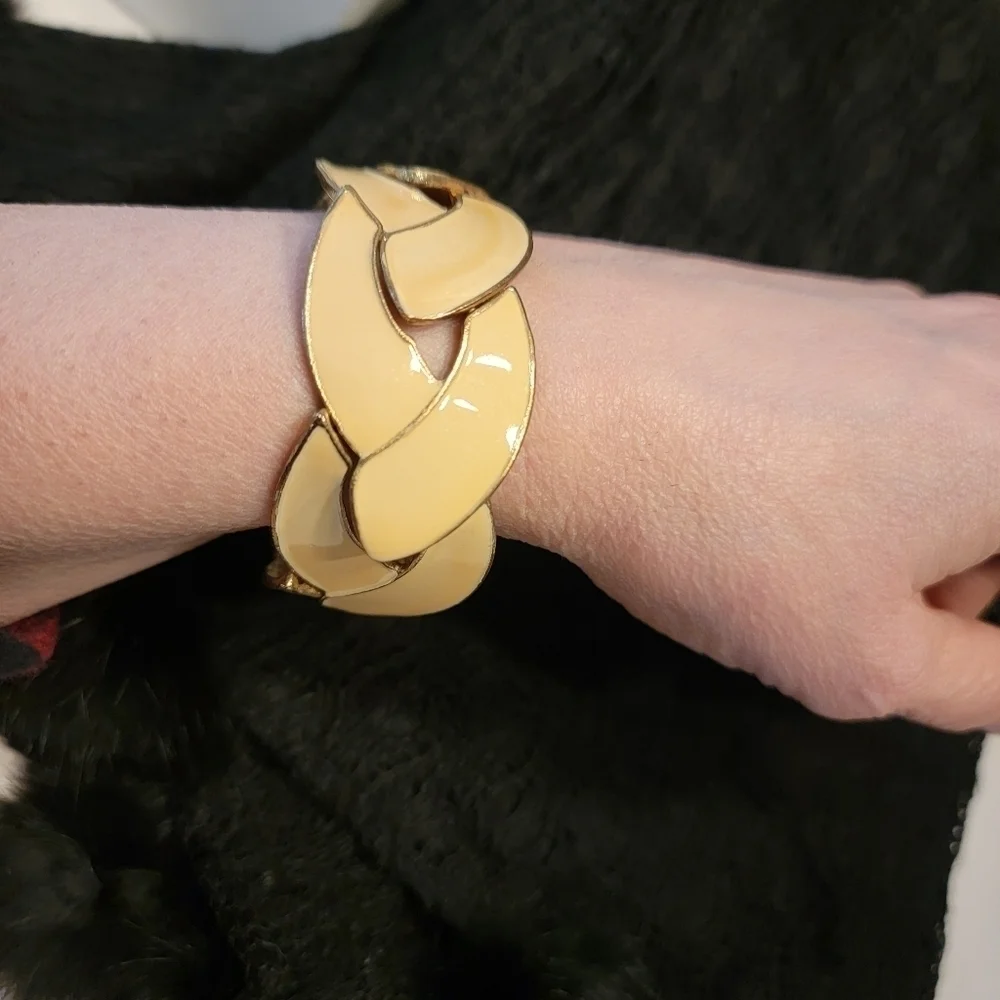 Set of 2 Vintage Enamel Painted Bracelets - Picture 8 of 15